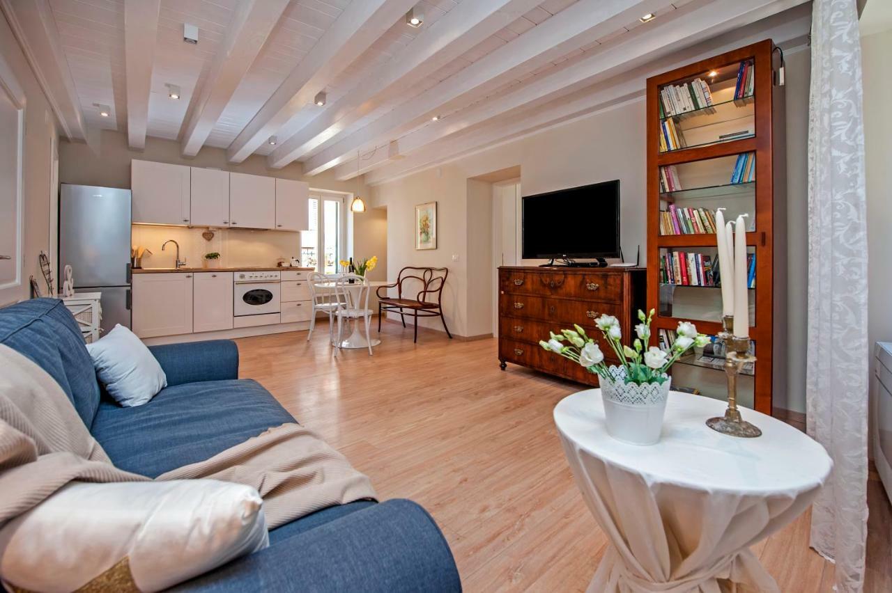 Casa Sbisa' Apartment Rovinj Eksteriør billede